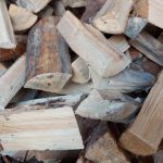 Palivové dřevo volně ložené